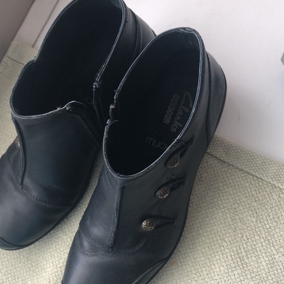 Clarks Outdoor Muckers size  9.5 Black - Picture 13 of 13